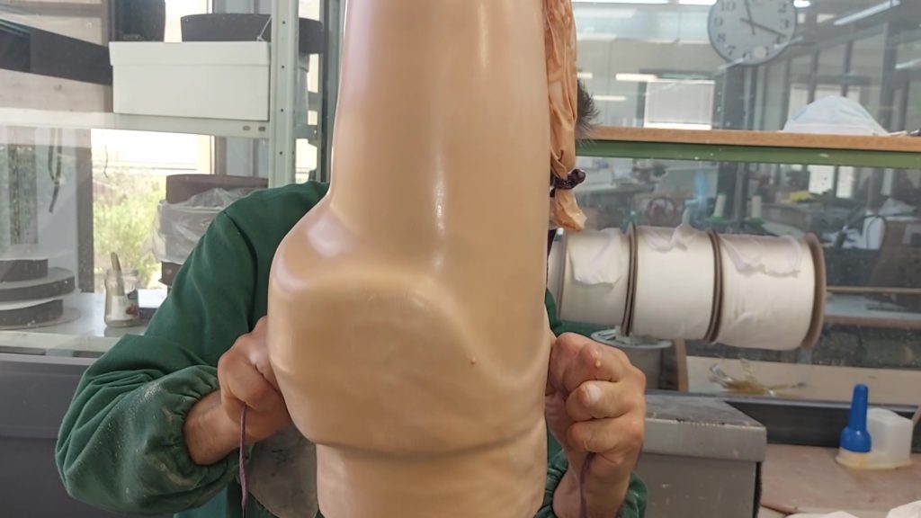 Processo di laminazione invaso protesi di arto inferiore