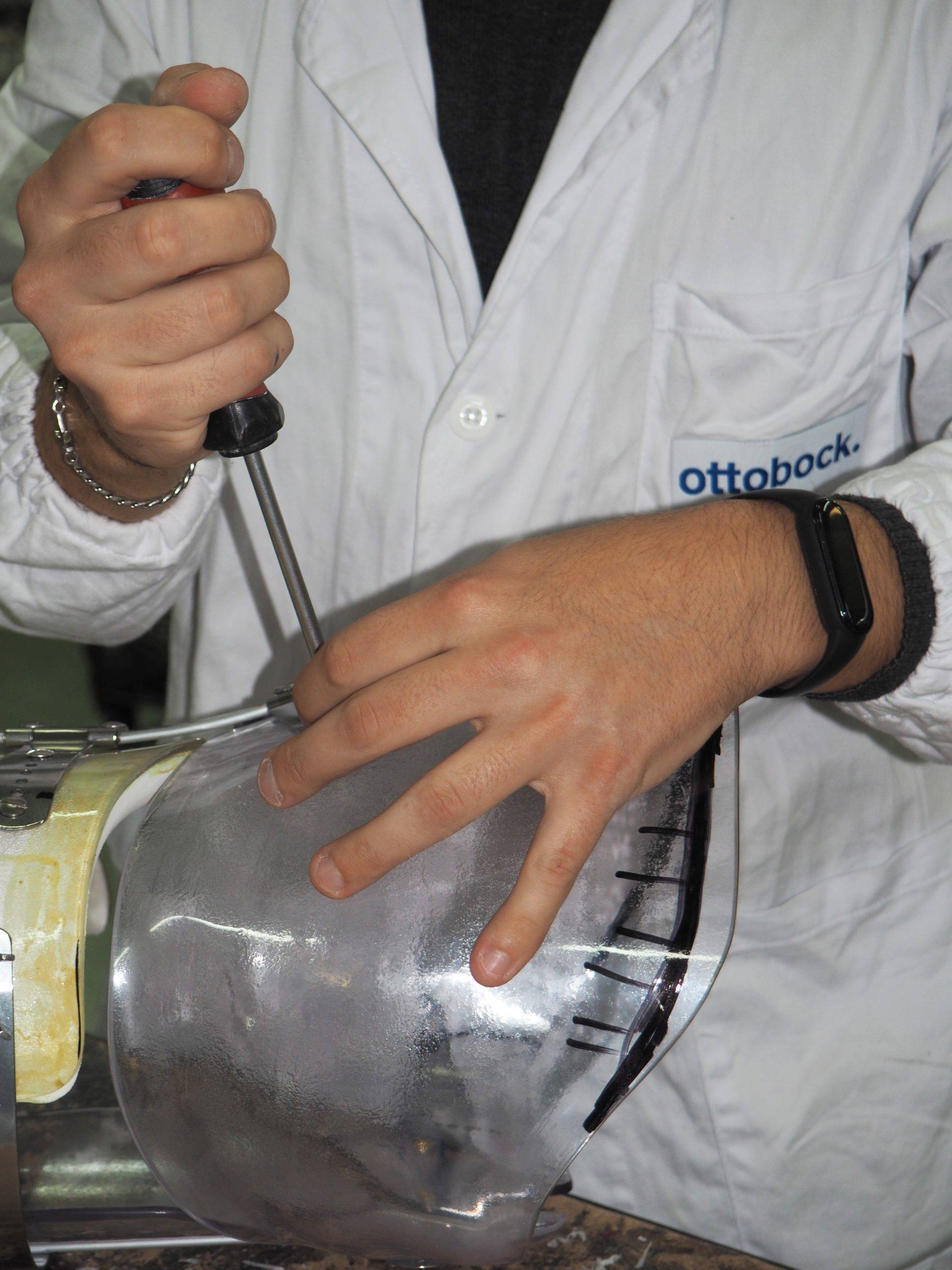 OTR ORTOPEDIA - Laboratorio - Corsetto Lionese post-prova - Tecnico ortopedico